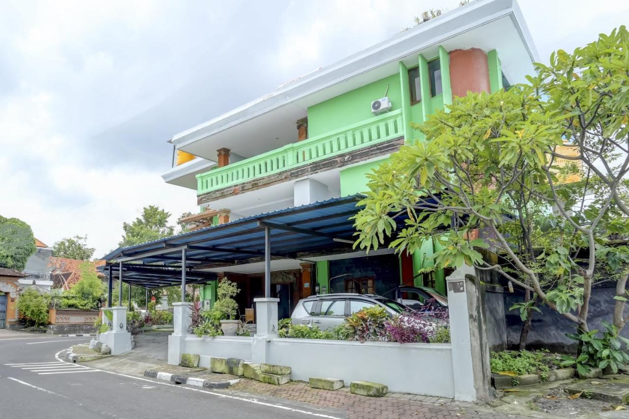 Oyo 90089 Hotel Satria Syariah Denpasa Buitenkant foto